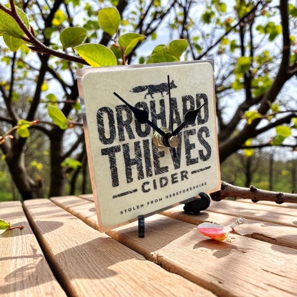 Dans Clock Shop Novelty Beer Mat Clocks With Display Stand – Orchard Thieves Cider