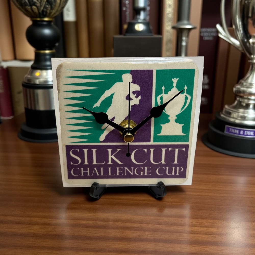 Dans Clock Shop Novelty Beer Mat Clocks With Display Stand – Silk Cut