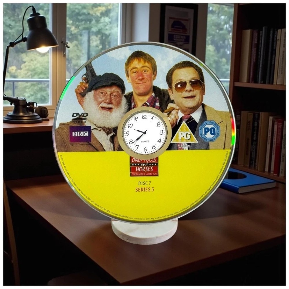 Only Fools And Horses Novelty Desktop DVD Clock With Fixed Gold Insert - Image 4