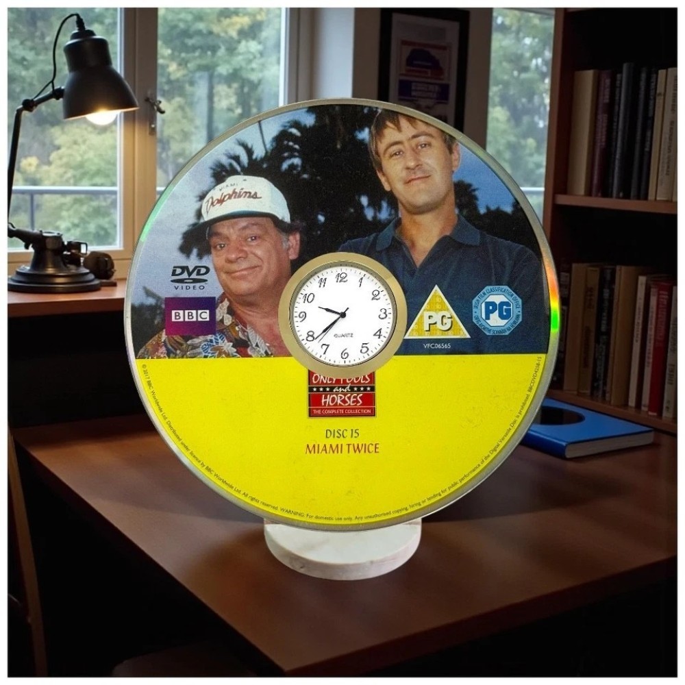 Only Fools And Horses Novelty Desktop DVD Clock With Fixed Gold Insert - Image 12