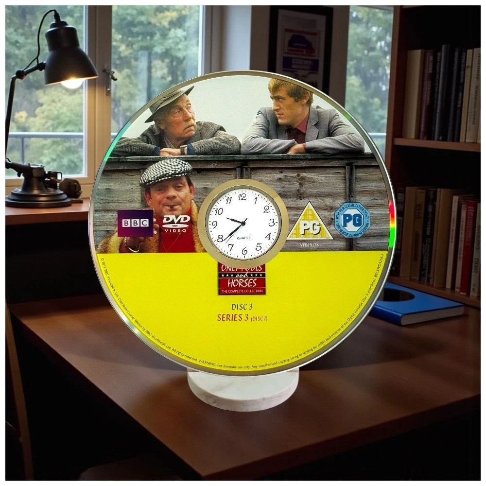 Only Fools And Horses Novelty Desktop DVD Clock With Fixed Gold Insert - Image 20