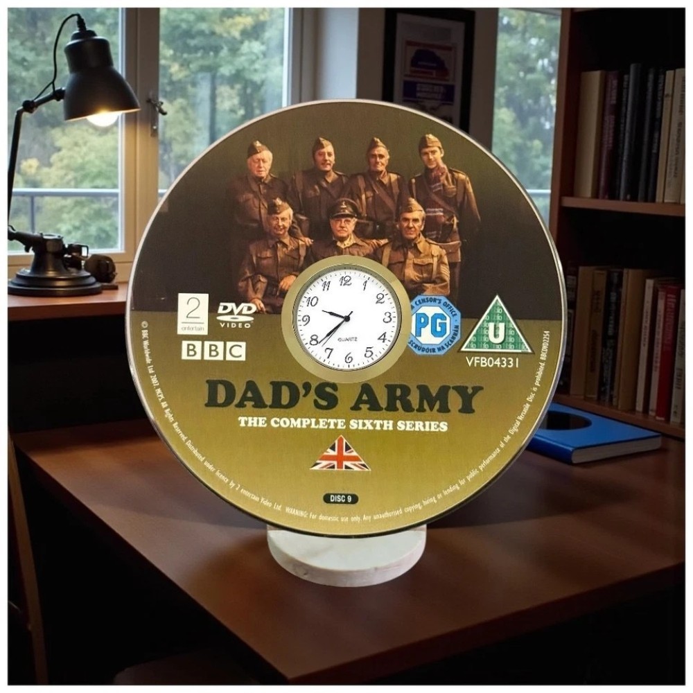 Dad's Army Novelty Desktop DVD Clock With Fixed Gold Insert - Image 6