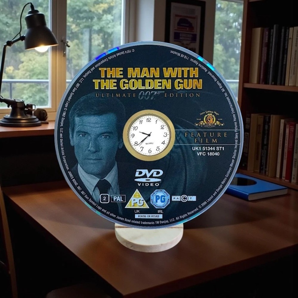 James Bond 007 Novelty Desktop DVD Clock With Fixed Gold Insert - Image 36