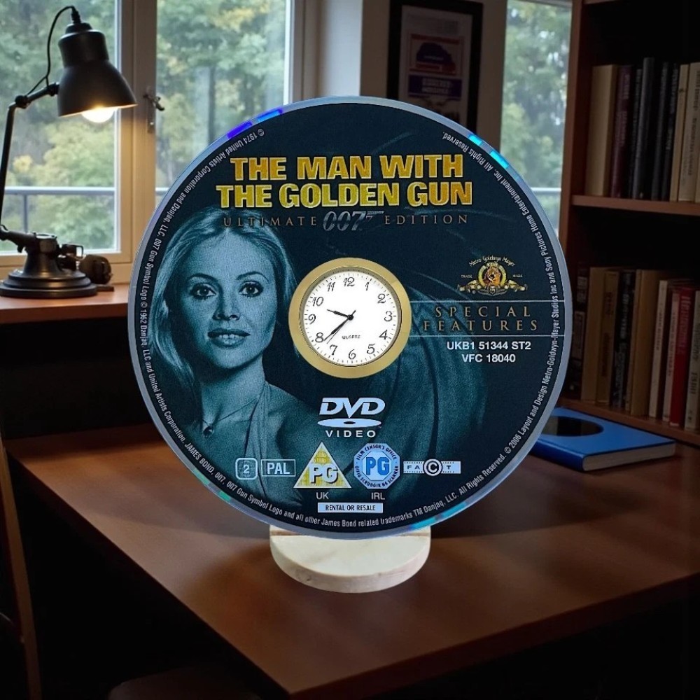 James Bond 007 Novelty Desktop DVD Clock With Fixed Gold Insert - Image 37
