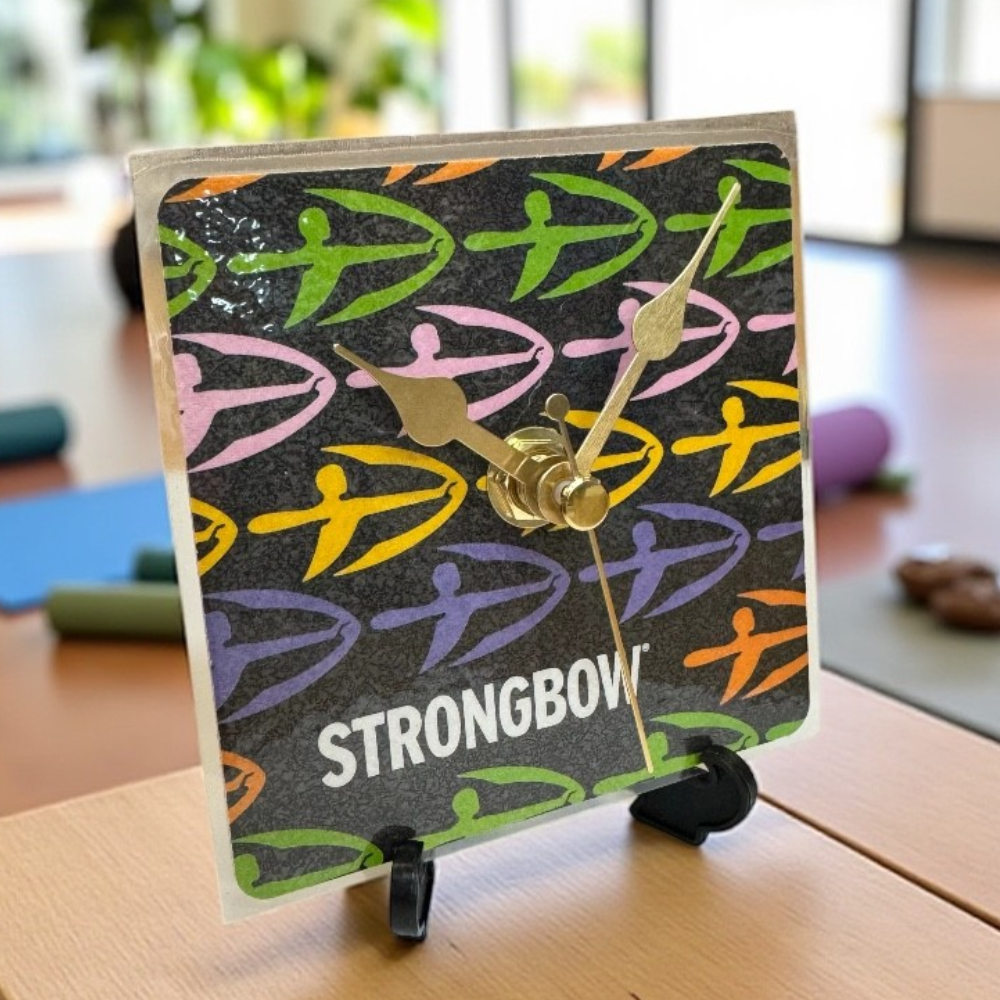 Novelty Beer Mat Clocks With Display Stand – Strongbow 01