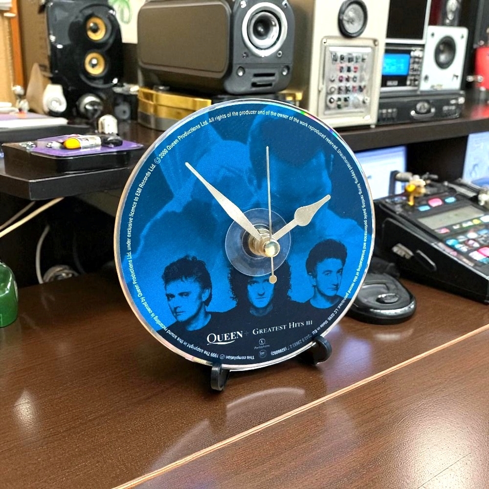 Queen Novelty Desktop CD Clock With Display Stand - Image 3