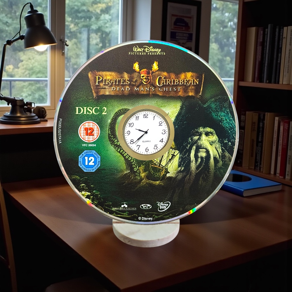 Pirates Of The Caribbean Novelty Desktop DVD Clock With Fixed Gold Insert - Image 6