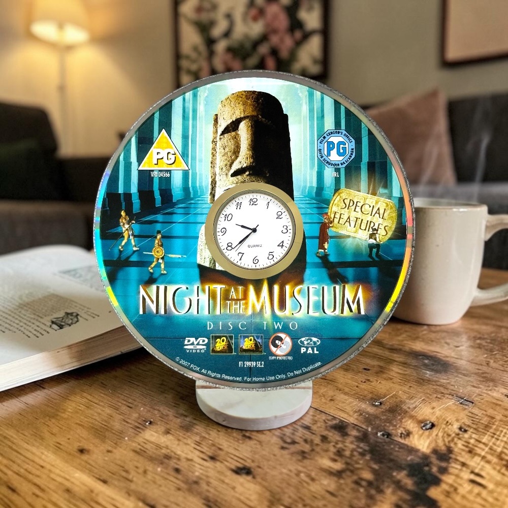 Night At The Museum Novelty Desktop DVD Clock With Fixed Gold Insert - Design 2