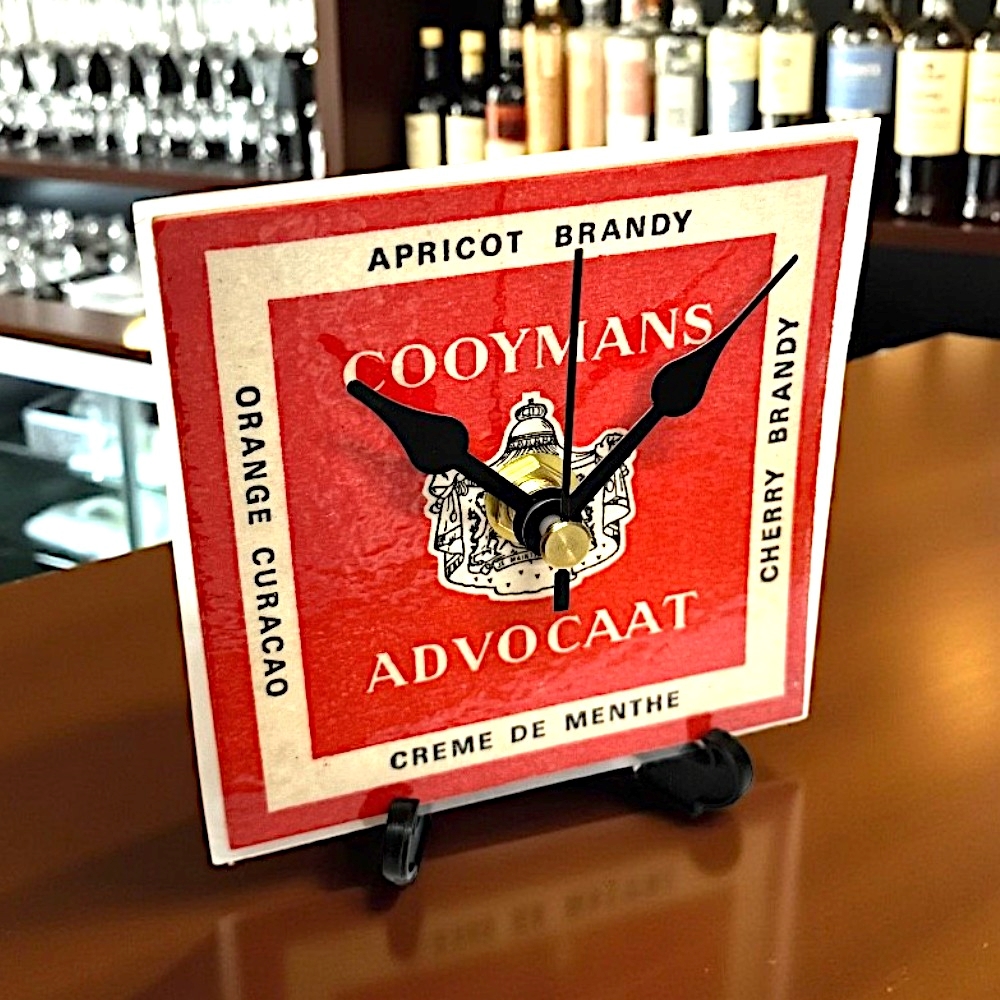 Advocaat Novelty Beer Mat Clocks With Display Stand