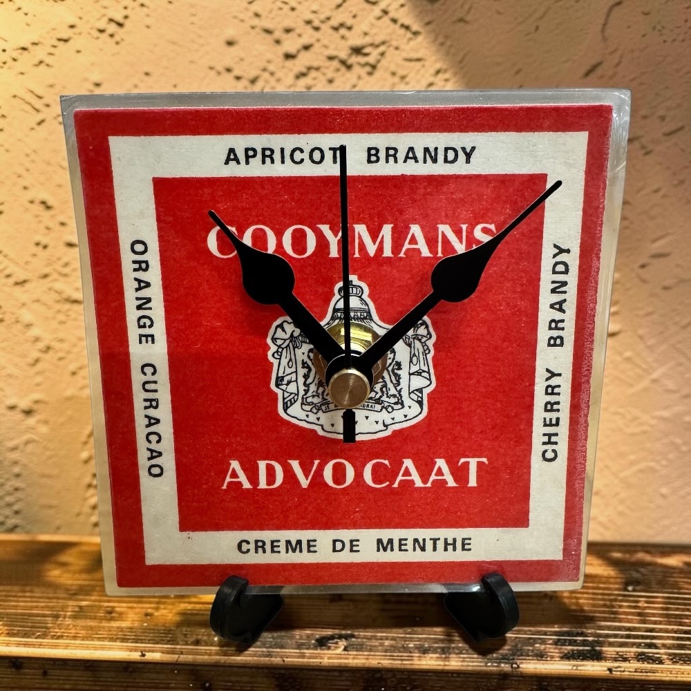 Advocaat Novelty Beer Mat Clocks With Display Stand