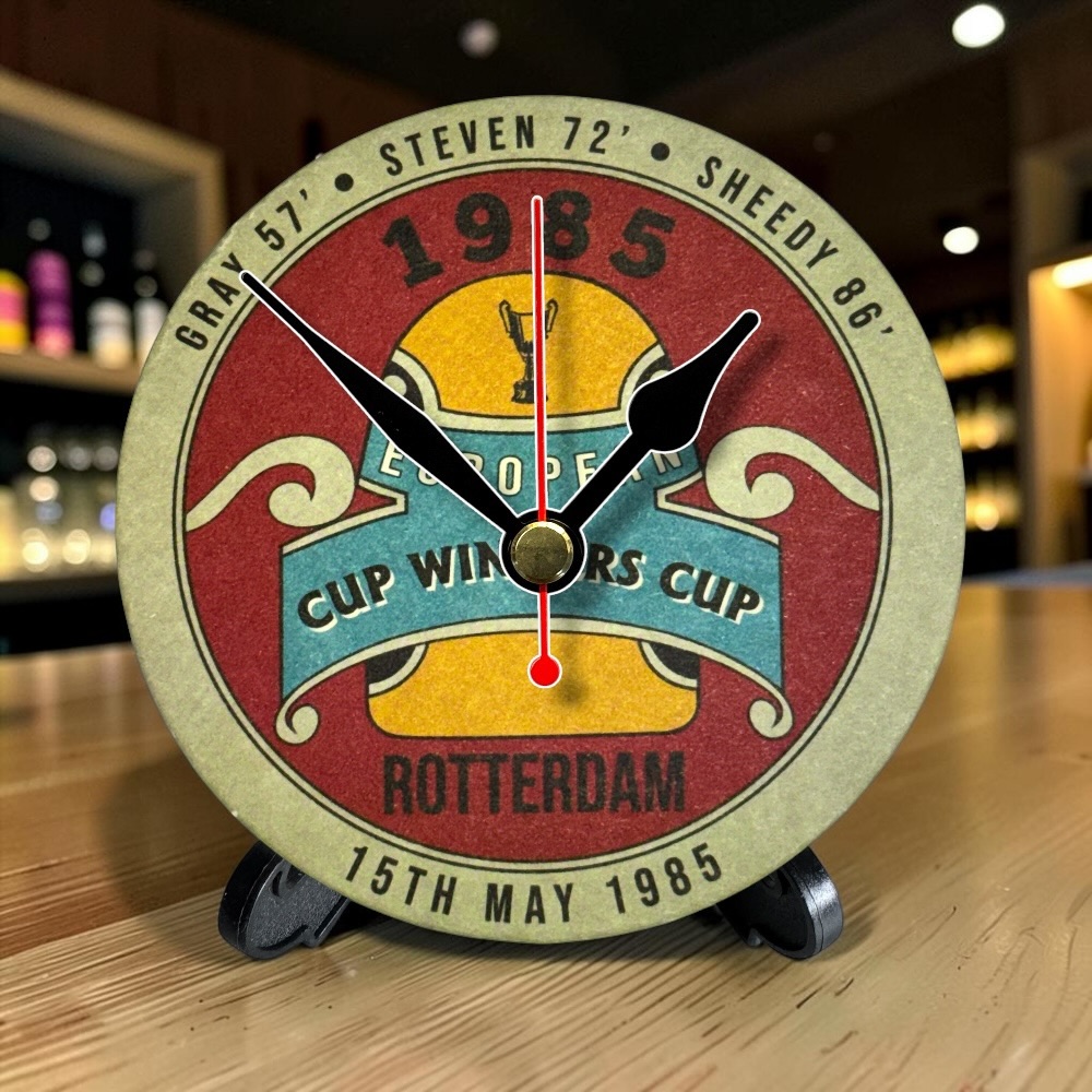 Everton Novelty Upcycled Beer Mat Clocks With Display Stand – Cup Winners