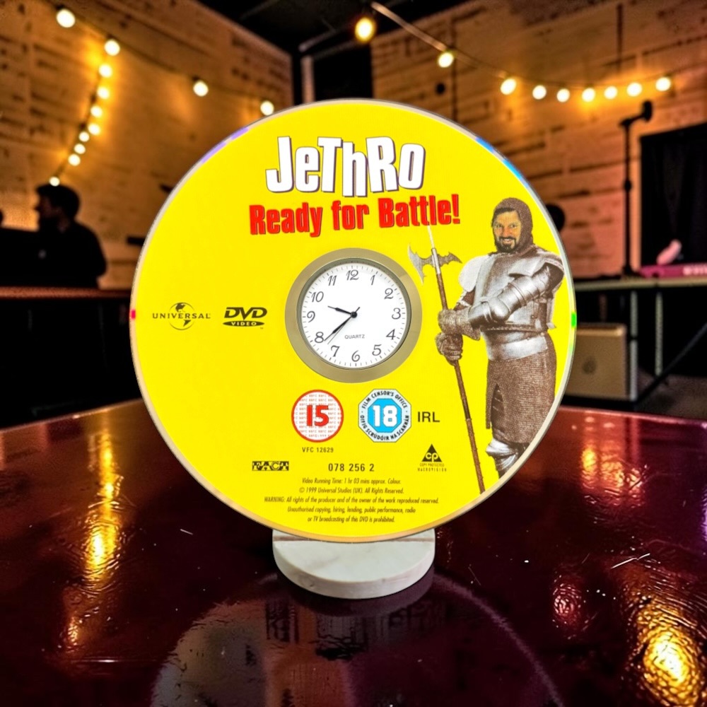 Jethro Ready For Battle Novelty Desktop DVD Clock With Fixed Gold Insert - Design 3